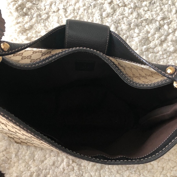 Gucci Handbag - Picture 4 of 5